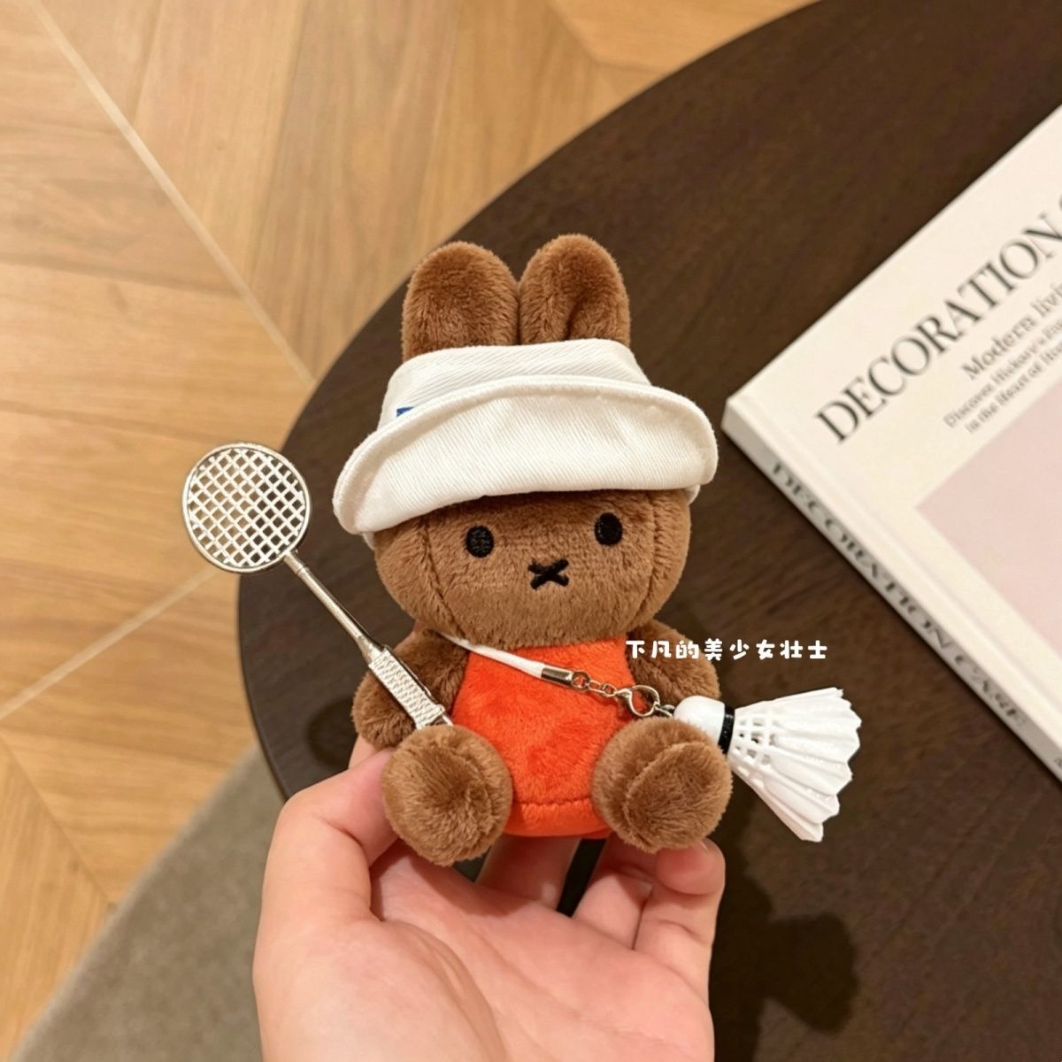 かわいいミッフィーキーホルダー漫画ミッフィー黒肌の女の子バド - Badminton Anime のレビューと価格